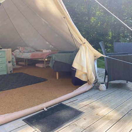 Fonclaire Holidays Glamping 'Luxury Camping' Blond Ngoại thất bức ảnh
