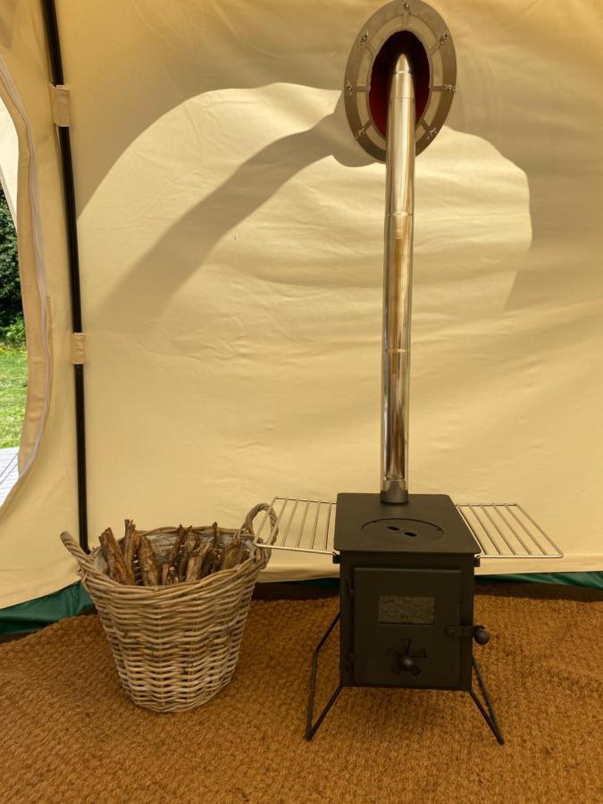 Fonclaire Holidays Glamping 'Luxury Camping' Blond Ngoại thất bức ảnh